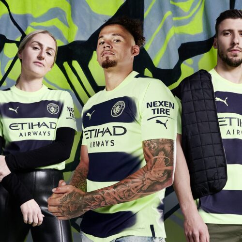 Image de l'article Manchester City : un maillot third inspiré par les armoiries de la ville