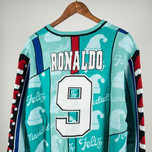 Image de l'article Quand les pulls de Noël s'inspirent des maillots de foot