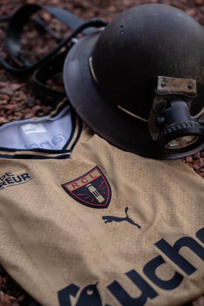 Maillot SainteBarbe de Lens la tenue 2223 présentée par PUMA