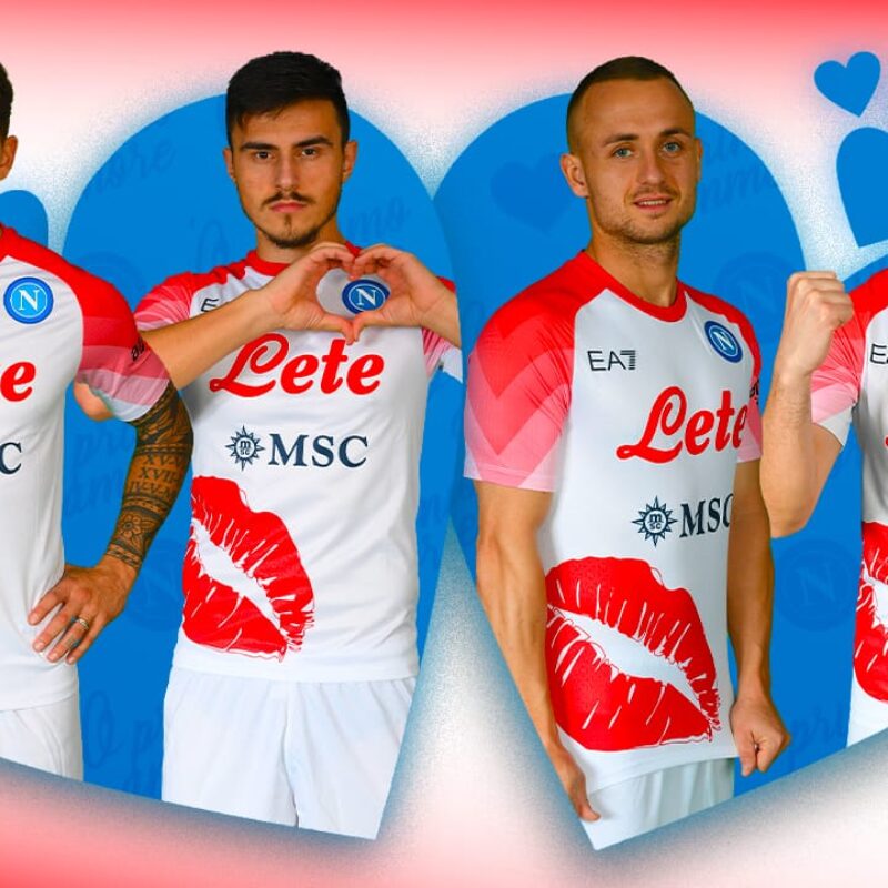 Maillot De Foot SSC Naples - Extérieur Rouge - Numéro 10 - Saison 1983 - Taille L - Neuf Sans étiquette