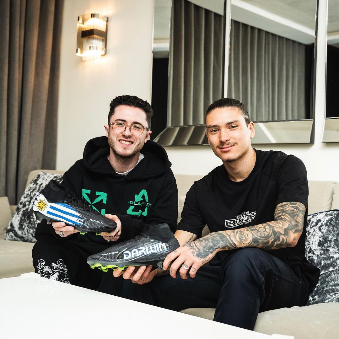 Jordan Dawson, l'artiste qui customise les crampons des joueurs de