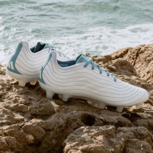 Image de l'article adidas lance un nouveau pack de crampons durables