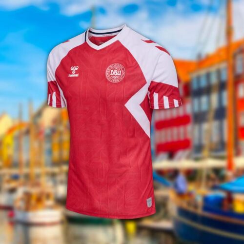 Image de l'article Le Danemark dévoile des nouveaux maillots inspirés de 1992