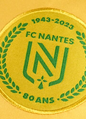 Image de l'article FC Nantes : un maillot spécial et un nouveau logo pour les 80 ans du club