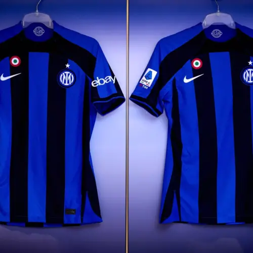 Image de l'article Pourquoi l’Inter Milan joue avec un maillot sans sponsor ?