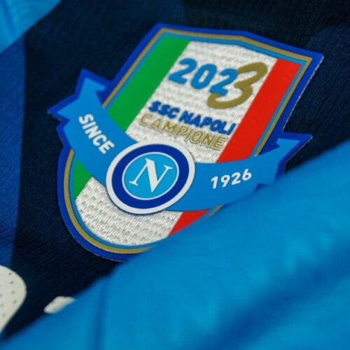Image de l'article Le Napoli lance un maillot collector à 250 € !