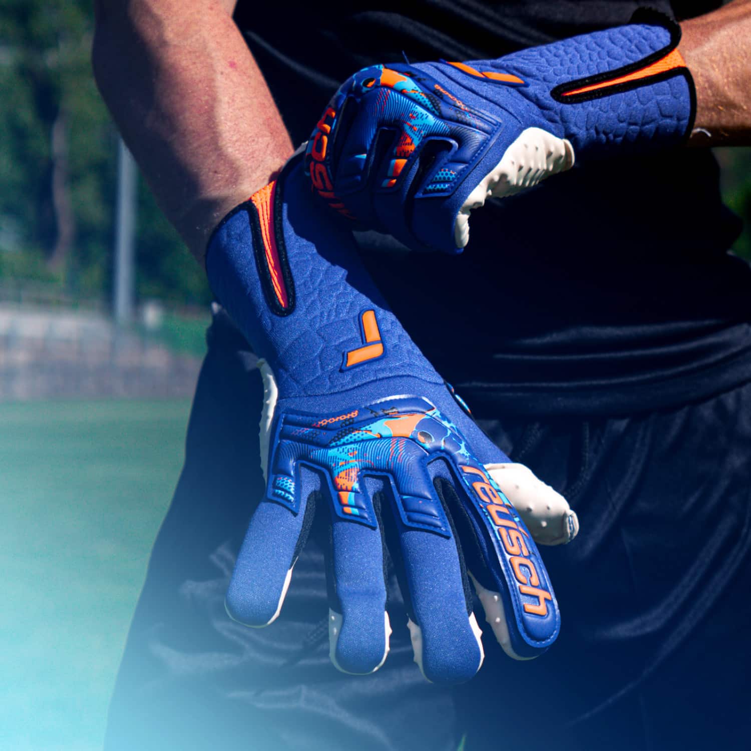 reusch attrakt strapless gk23