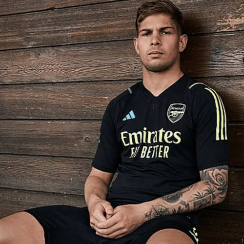 Image de l'article Arsenal lance sa nouvelle gamme training 2023-2024