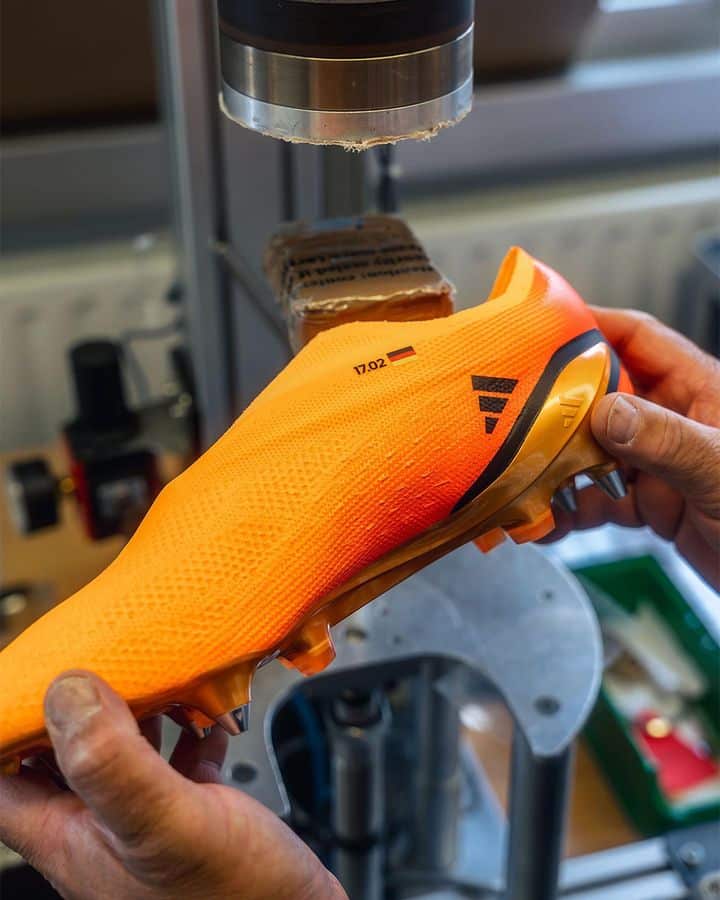 crampons adidas finale ligue des champions