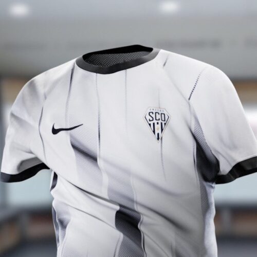 Image de l'article Aux côtés de Nike, Angers présente son maillot 23-24