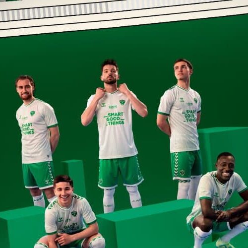 Image de l'article L'AS Saint-Étienne dévoile un maillot extérieur scandinave