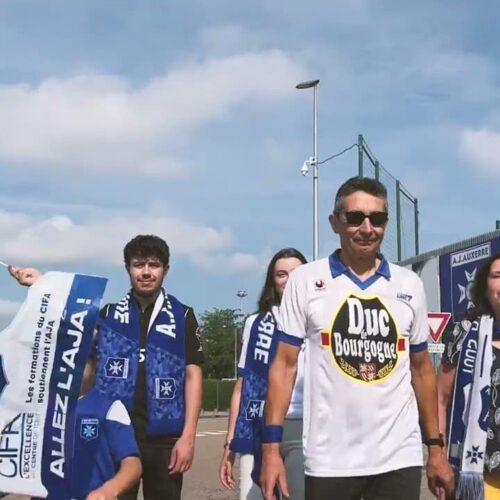 Image de l'article Et si le nouveau maillot d’Auxerre avait été aperçu dans la campagne de réabonnement ?