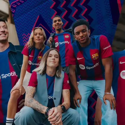 Image de l'article Le Barça et Nike dévoilent le maillot 2023-2024