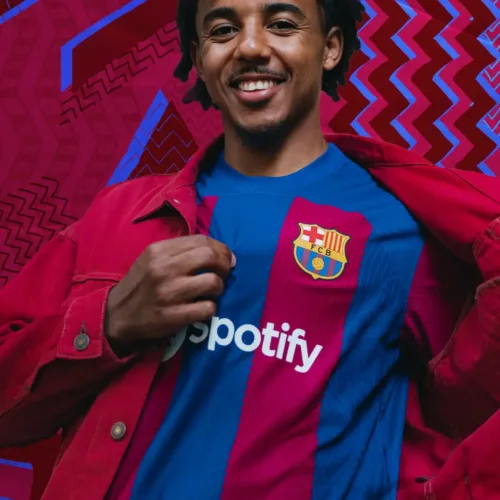 Image de l'article Quelle est la signification du logo du Barça ?
