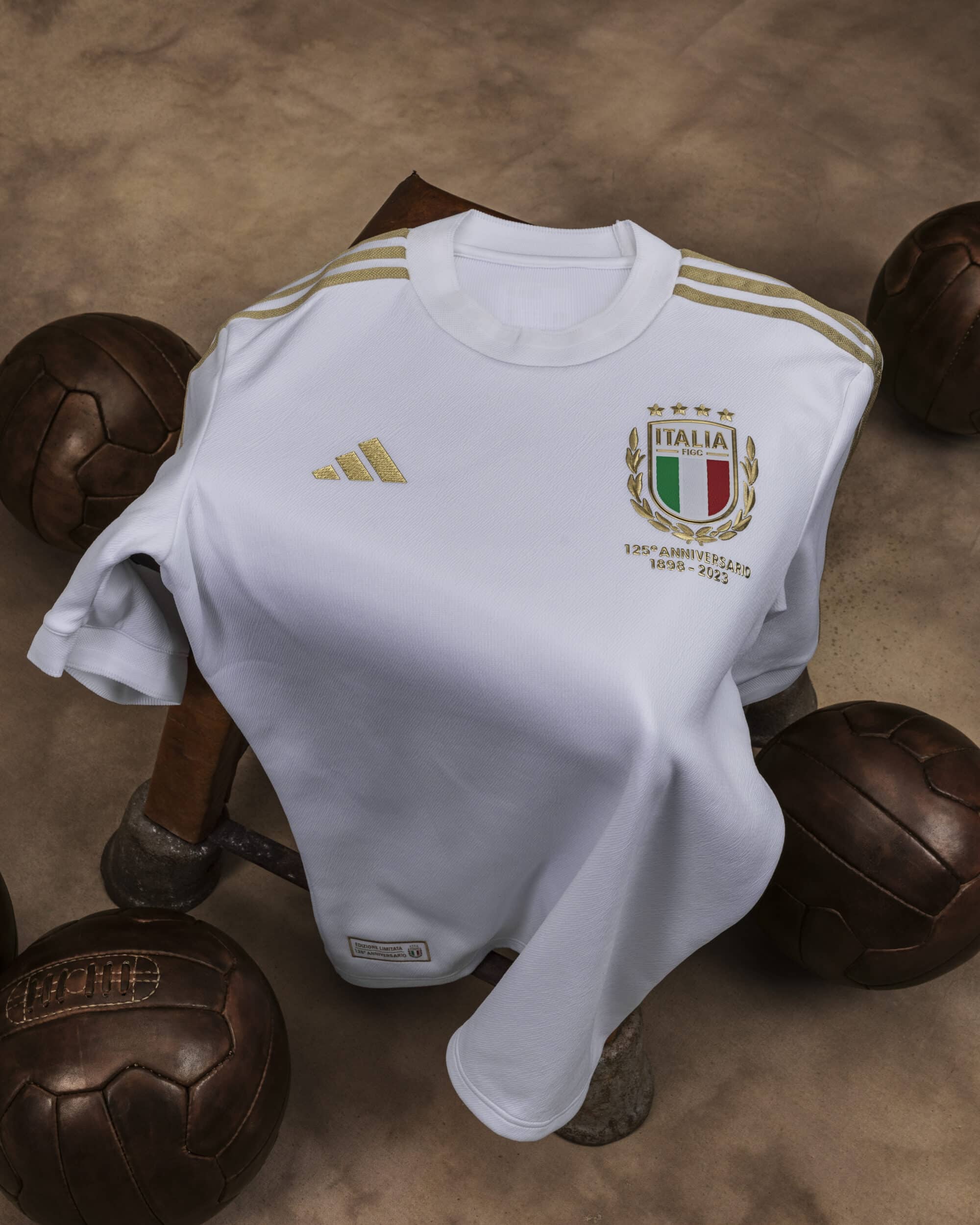 Maillot Replica Domicile Italie Rugby pour adulte Macron Bleu 2025/2026