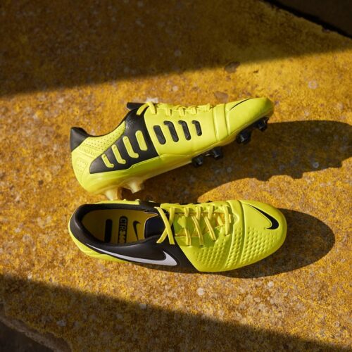 Image de l'article Nike ressort l'iconique CTR360 Maestri III, un bijou