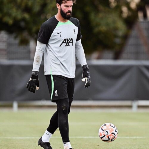 Image de l'article Quand Alisson Becker masque ses gants Nike
