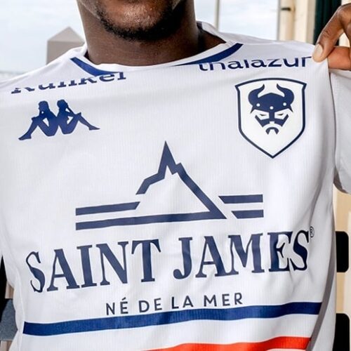 Image de l'article Le SM Caen présente son maillot domicile et extérieur 2023-2024