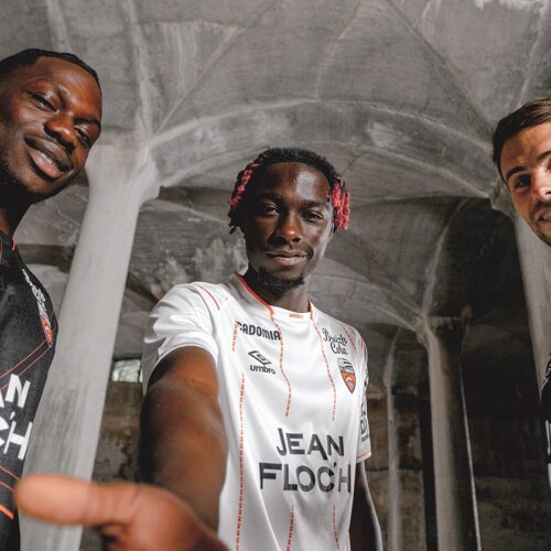 Image de l'article Lorient : les maillots extérieur et third 23-24, dévoilés par Umbro