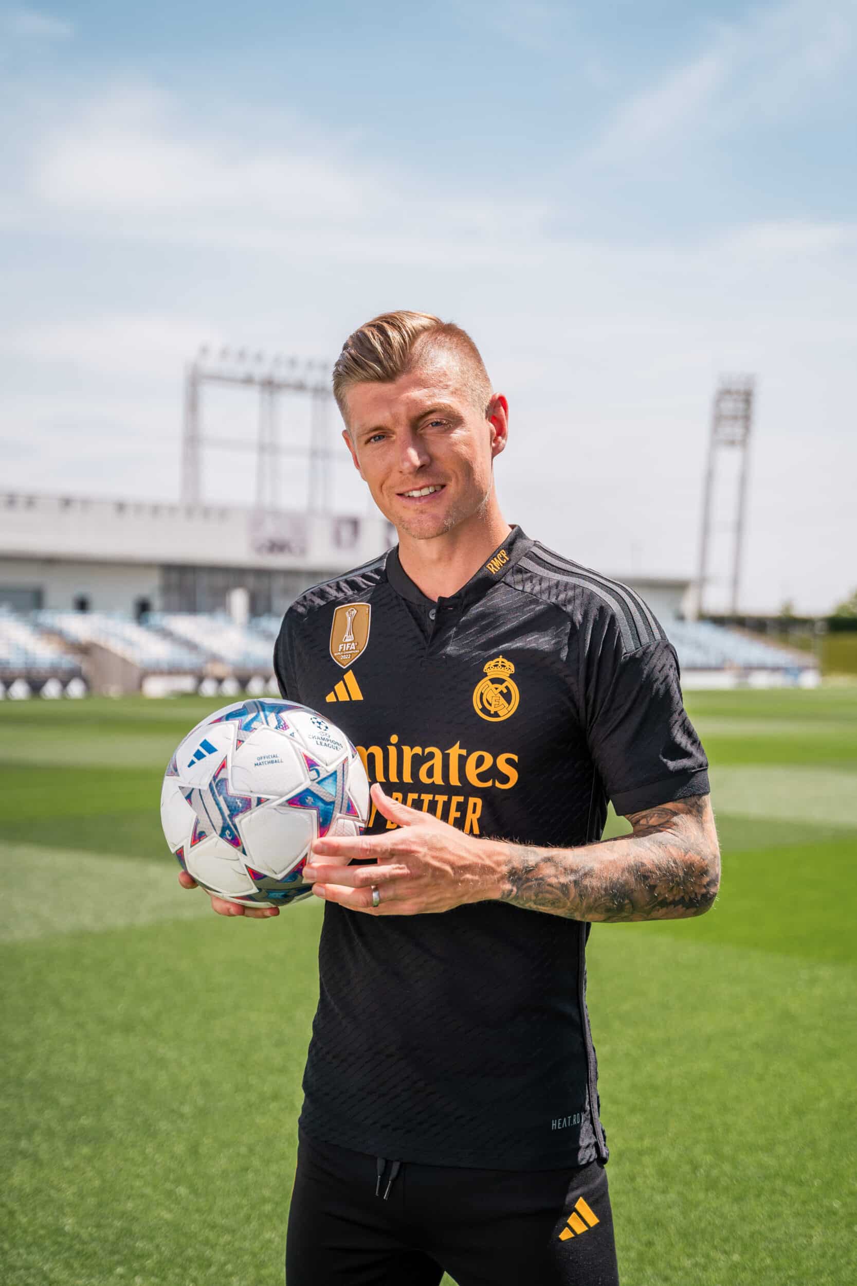 ballon ligue des champions 2023 2024 adidas