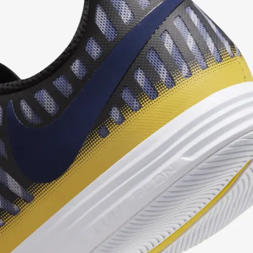 Image de l'article Les chaussures de futsal de Nike se dévoilent dans un nouveau coloris