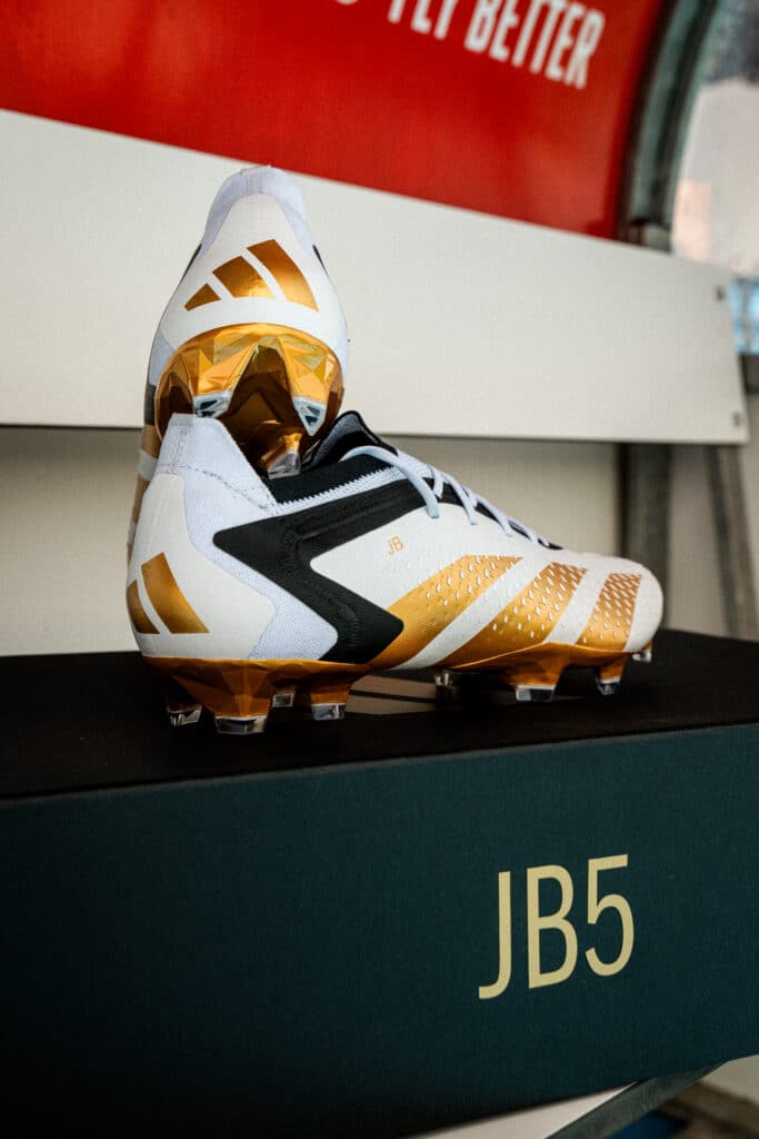 crampons jude bellingham real almeria adidas predator