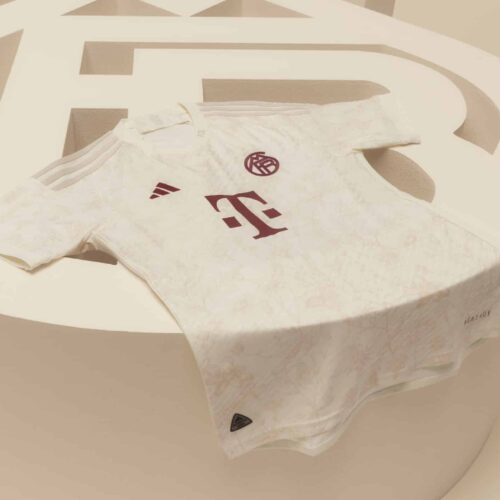 Image de l'article 10 histoires à savoir sur les maillots de la Ligue des champions