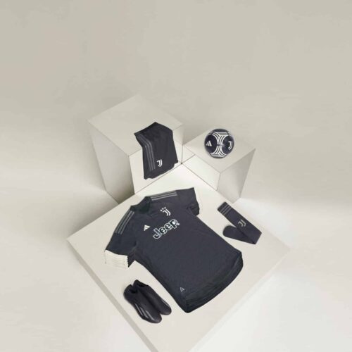 Image de l'article Le Juve sort un maillot third architectural