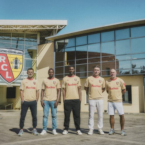 Image de l'article Lens retrouve l'Europe à Bollaert avec son iconique maillot or !