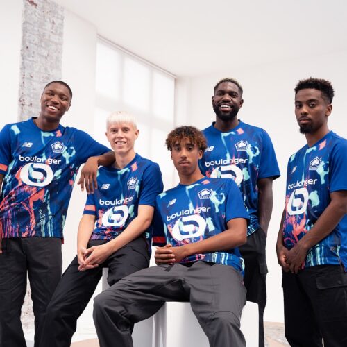 Image de l'article Le LOSC et New Balance dévoilent un quatrième maillot totalement fou