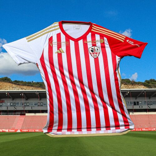 Image de l'article AC Ajaccio : un maillot pour célébrer les 55 ans de son stade