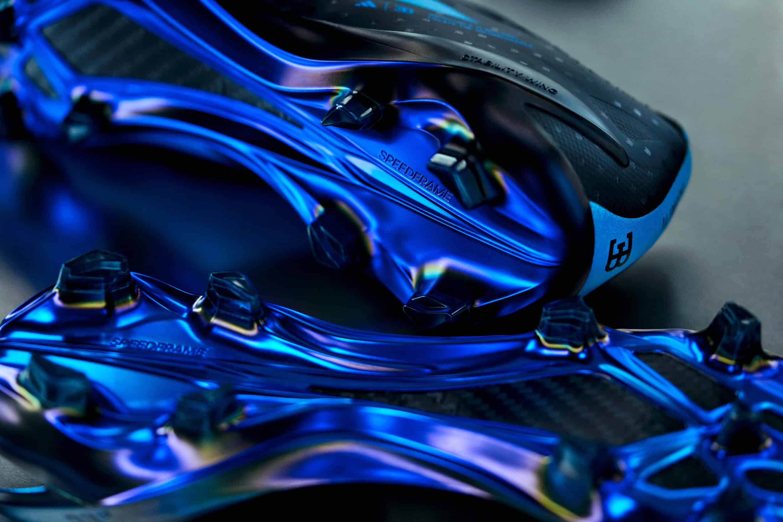 crampons-adidas-x-crazyfast-bugatti