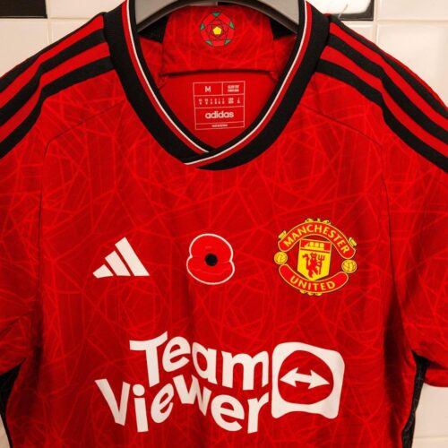 Image de l'article Pourquoi les clubs anglais portent un coquelicot sur leur maillot ?