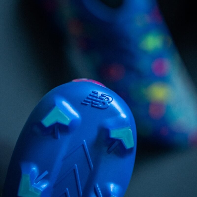 crampon new balance