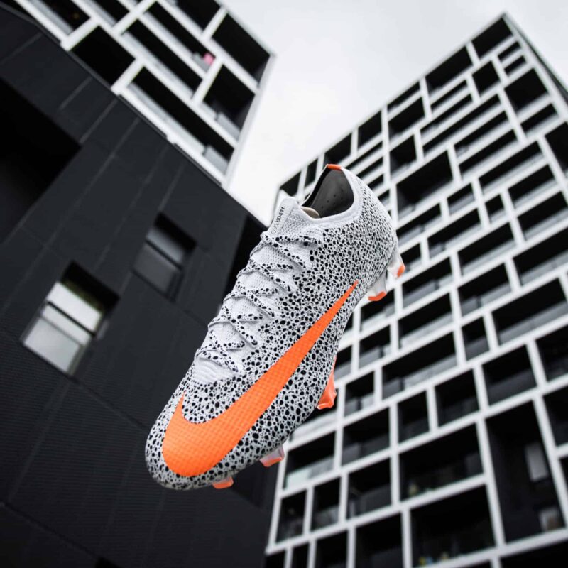 nike store crampons
