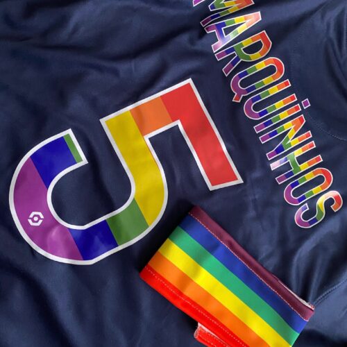 Image de l'article Vers un badge à la place du flocage arc-en-ciel