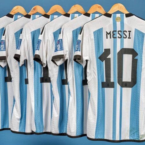 Image de l'article Des maillots de la Coupe du monde 2022 de Messi mis en vente