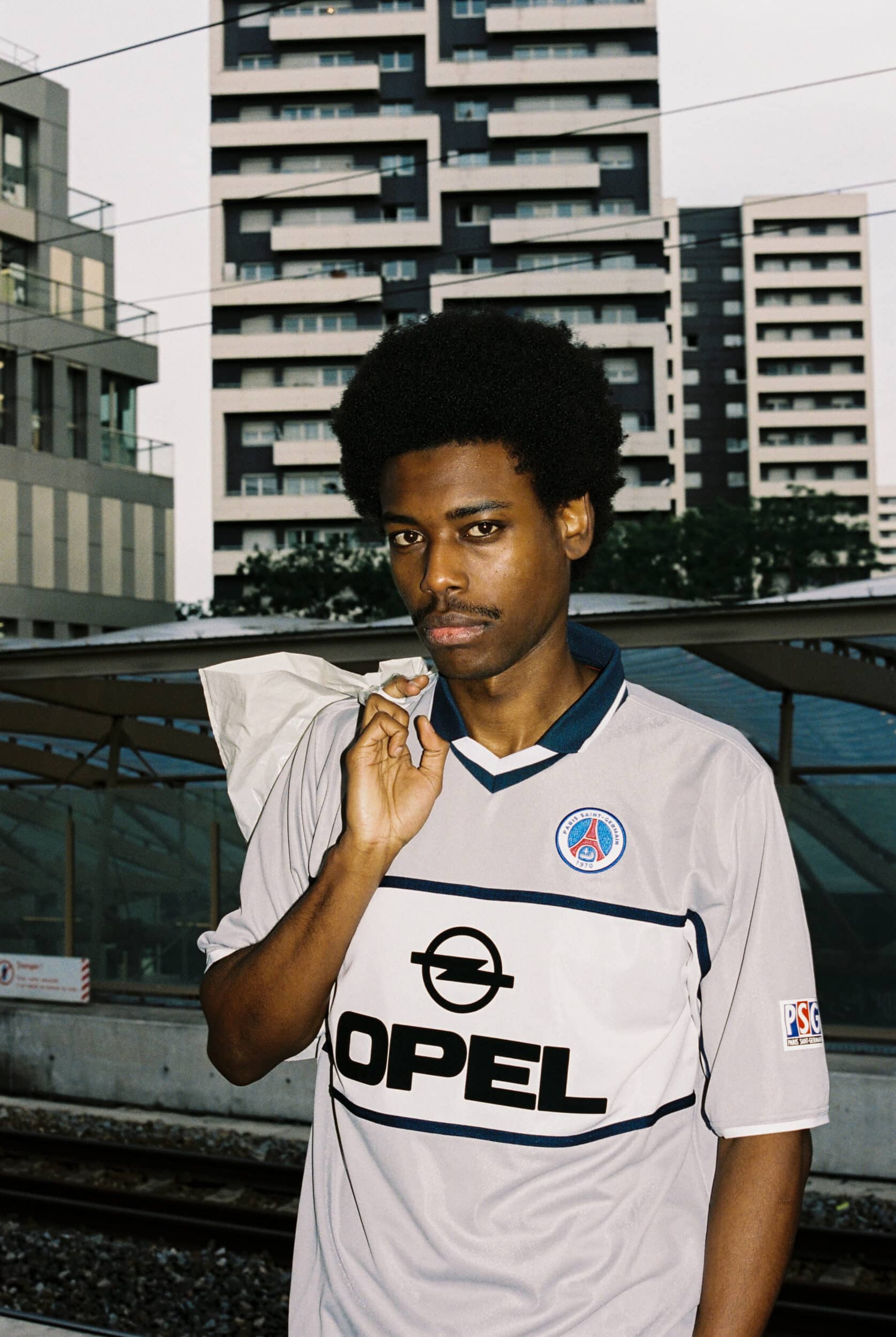 maillot psg 2000 2001 reedition