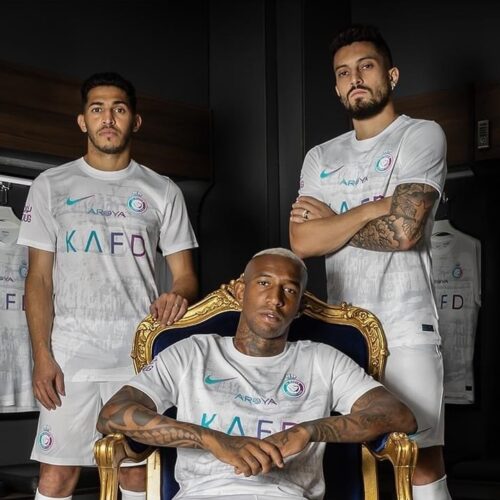 Image de l'article Al-Nassr et Nike dévoilent le nouveau maillot third du club