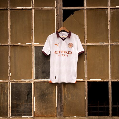 Image de l'article Quels sont les footballeurs qui vendent le plus de maillots par club en Premier League ?