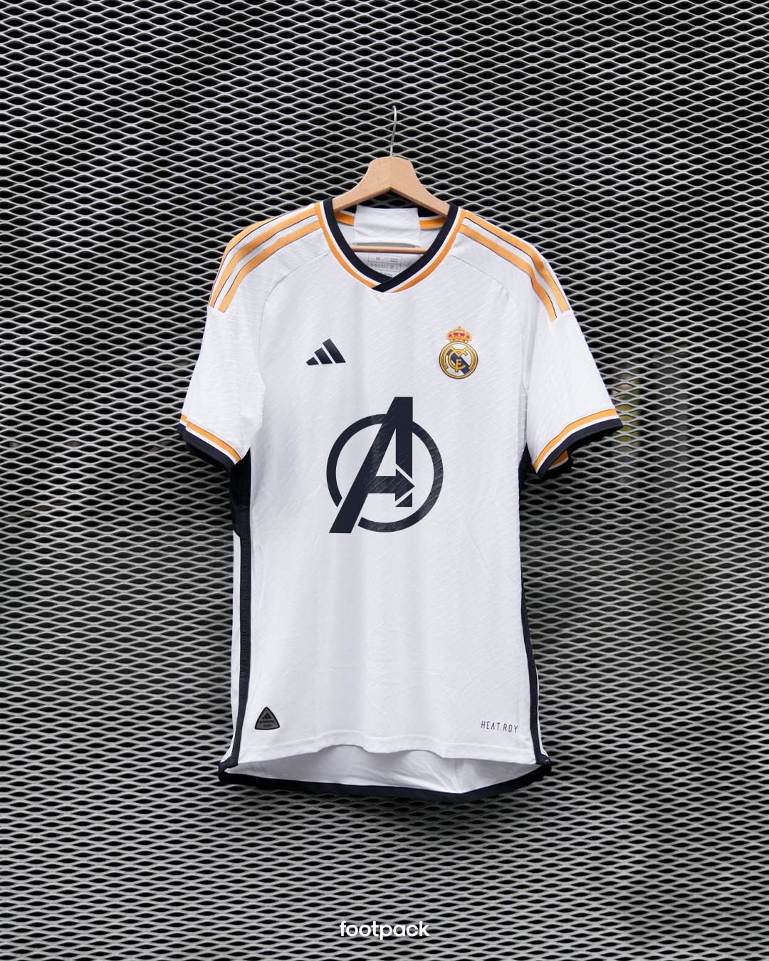 maillot-real-madrid-domicile-adidas-avengers