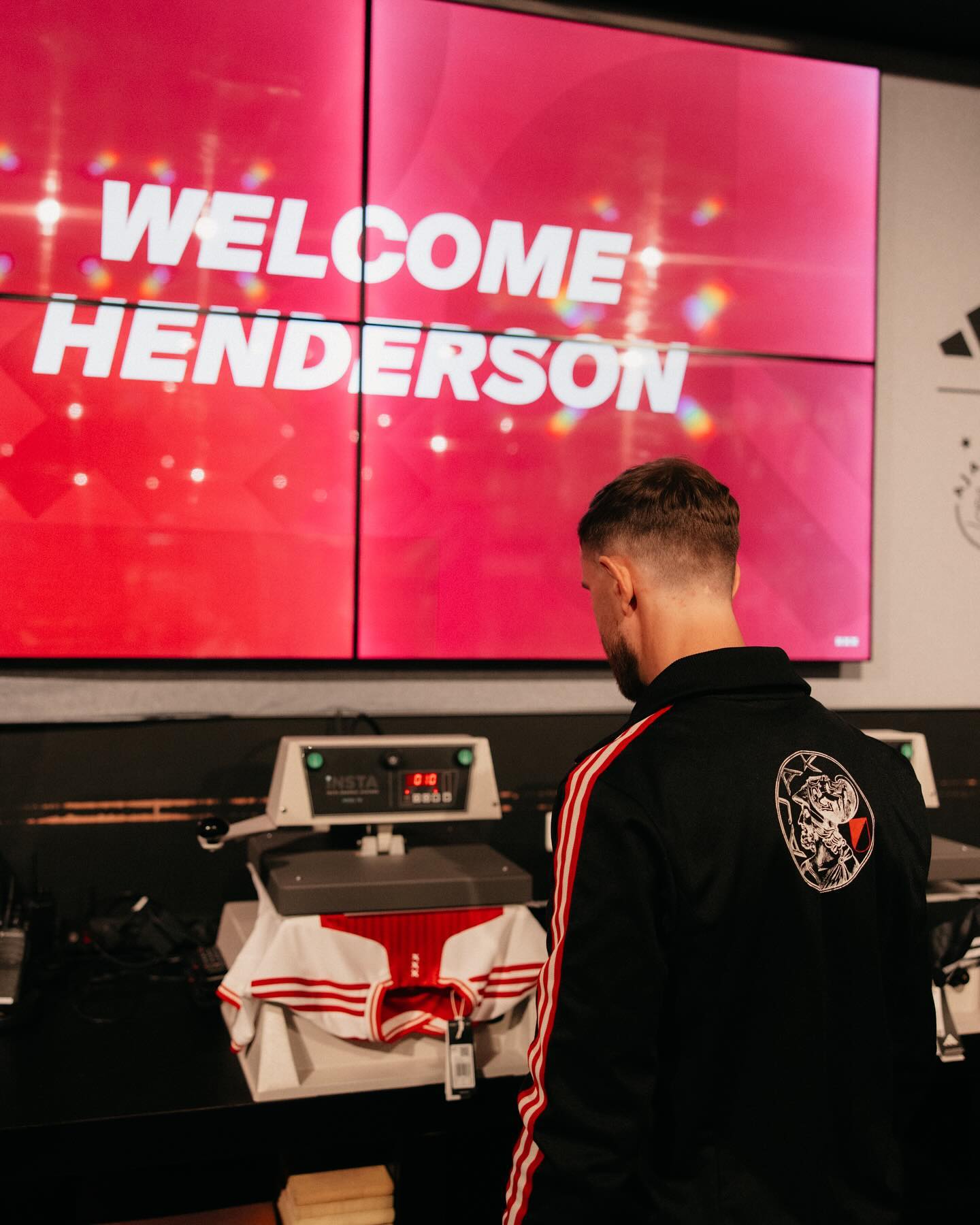 jordan-henderson-maillot-ajax-amsterdam-3