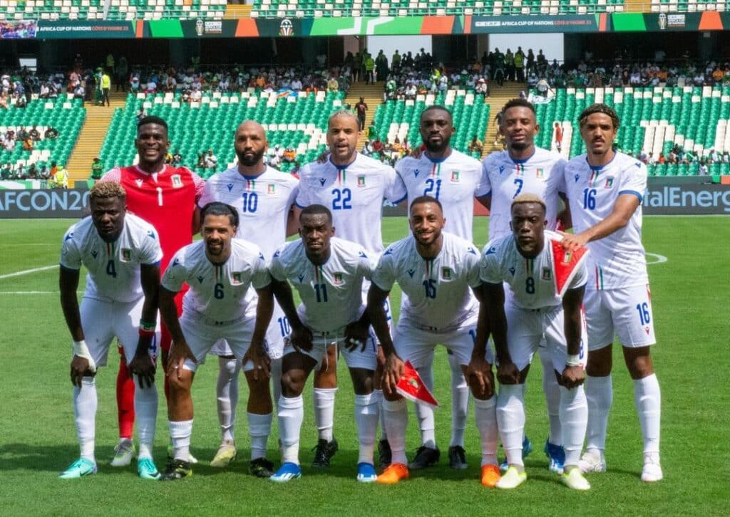 maillot guinee equatoriale exterieur can 2023 macron