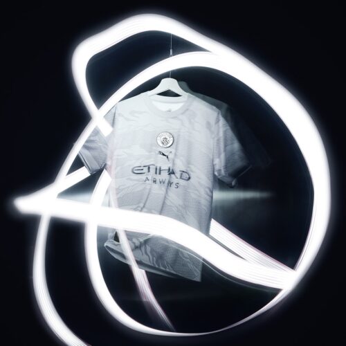 Image de l'article Manchester City et PUMA lancent une collection pour célébrer l'année du Dragon