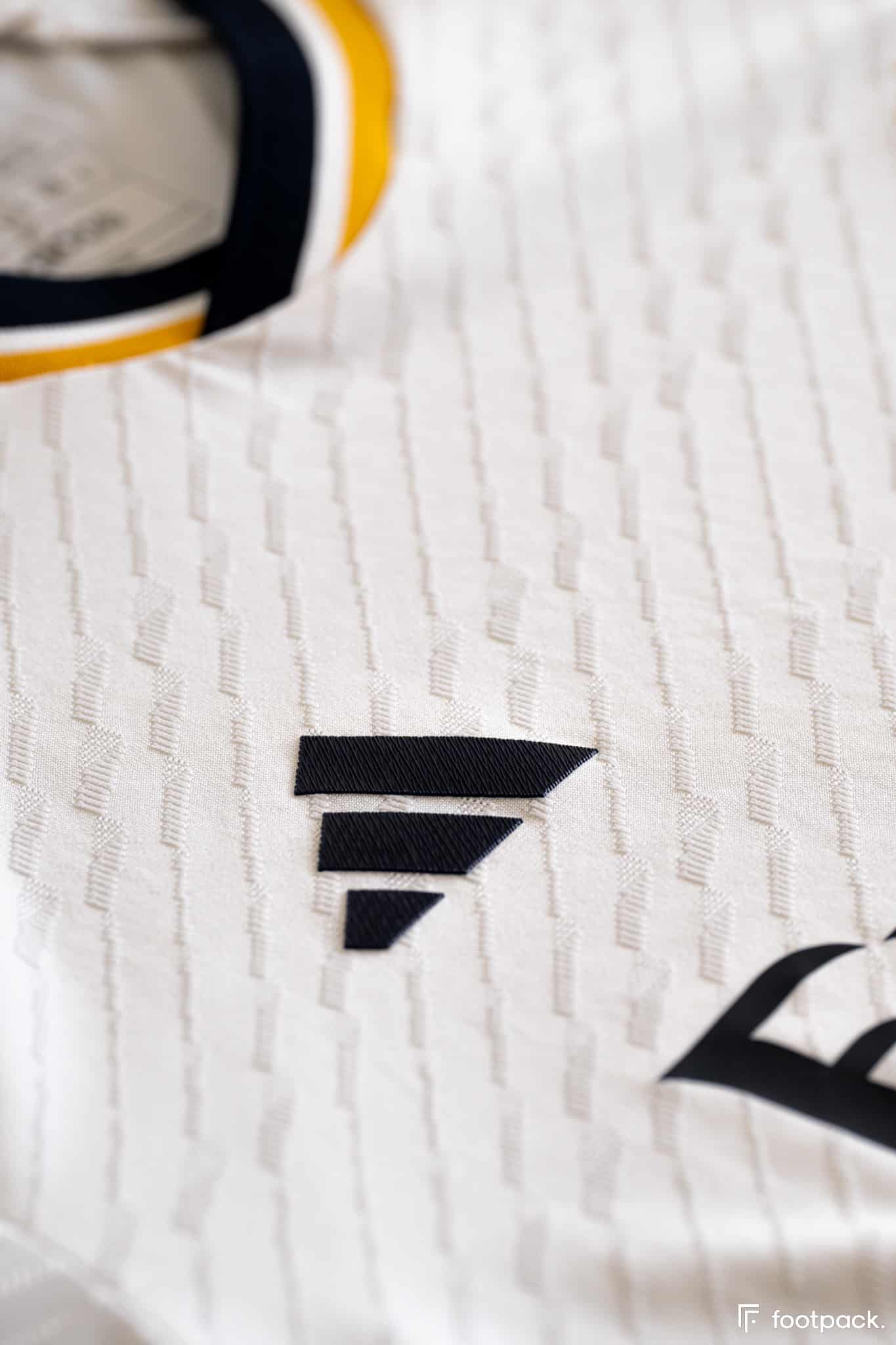 maillot real madrid domicile 2023 2024 adidas 2