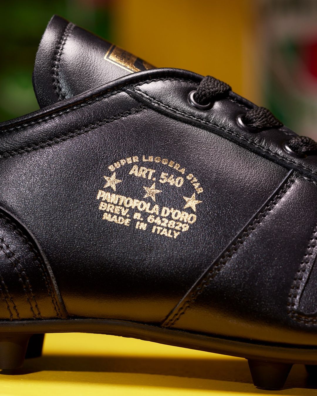 crampons roger milla pantofola d'oro 1990