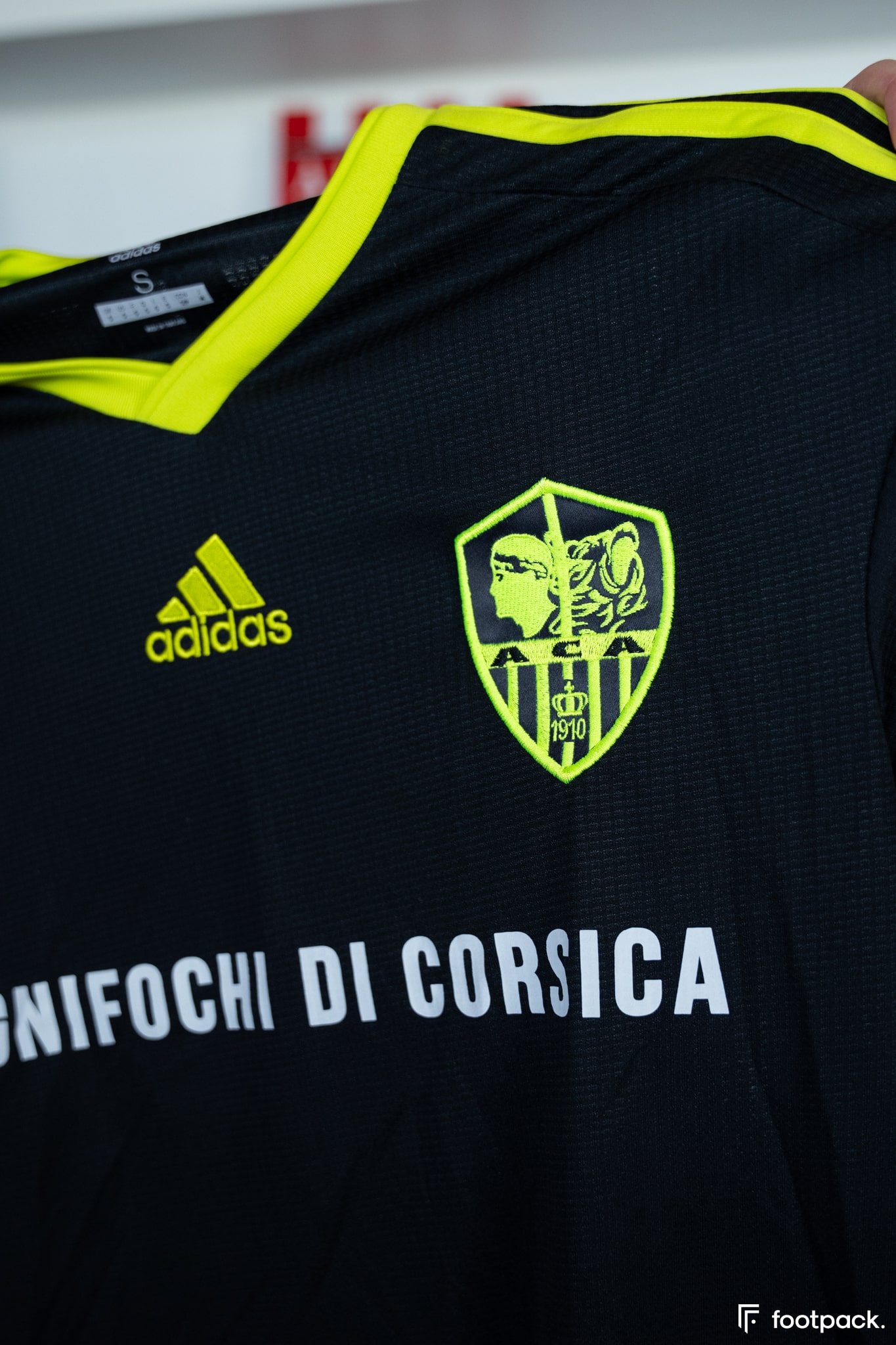johan-cavalli-ac-ajaccio-maillot-14