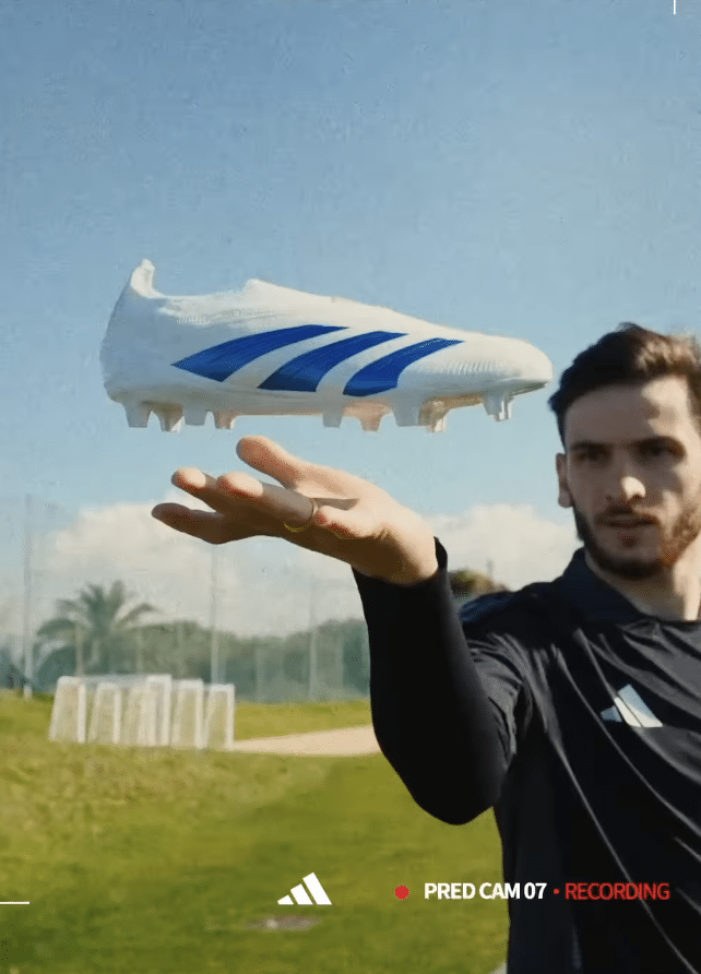 khvicha kvaratskhelia adidas predator