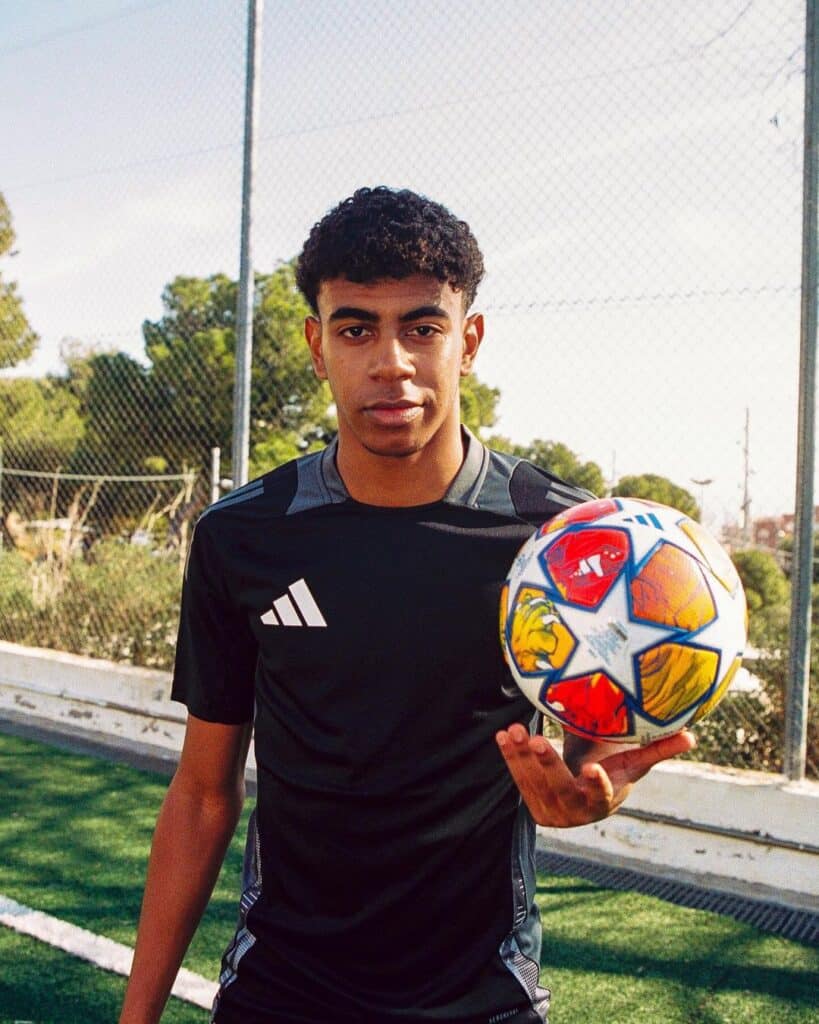lamine yamal adidas 3