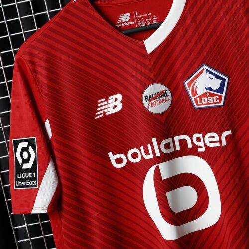 Image de l'article Un badge contre le racisme sur tous les maillots de Ligue 1 et Ligue 2 ce week-end